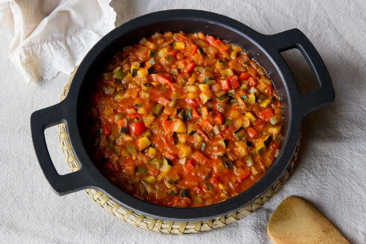 Una Receta Española de Pisto tan deliciosa que puede ser el plato principal en tu próxima comida familiar